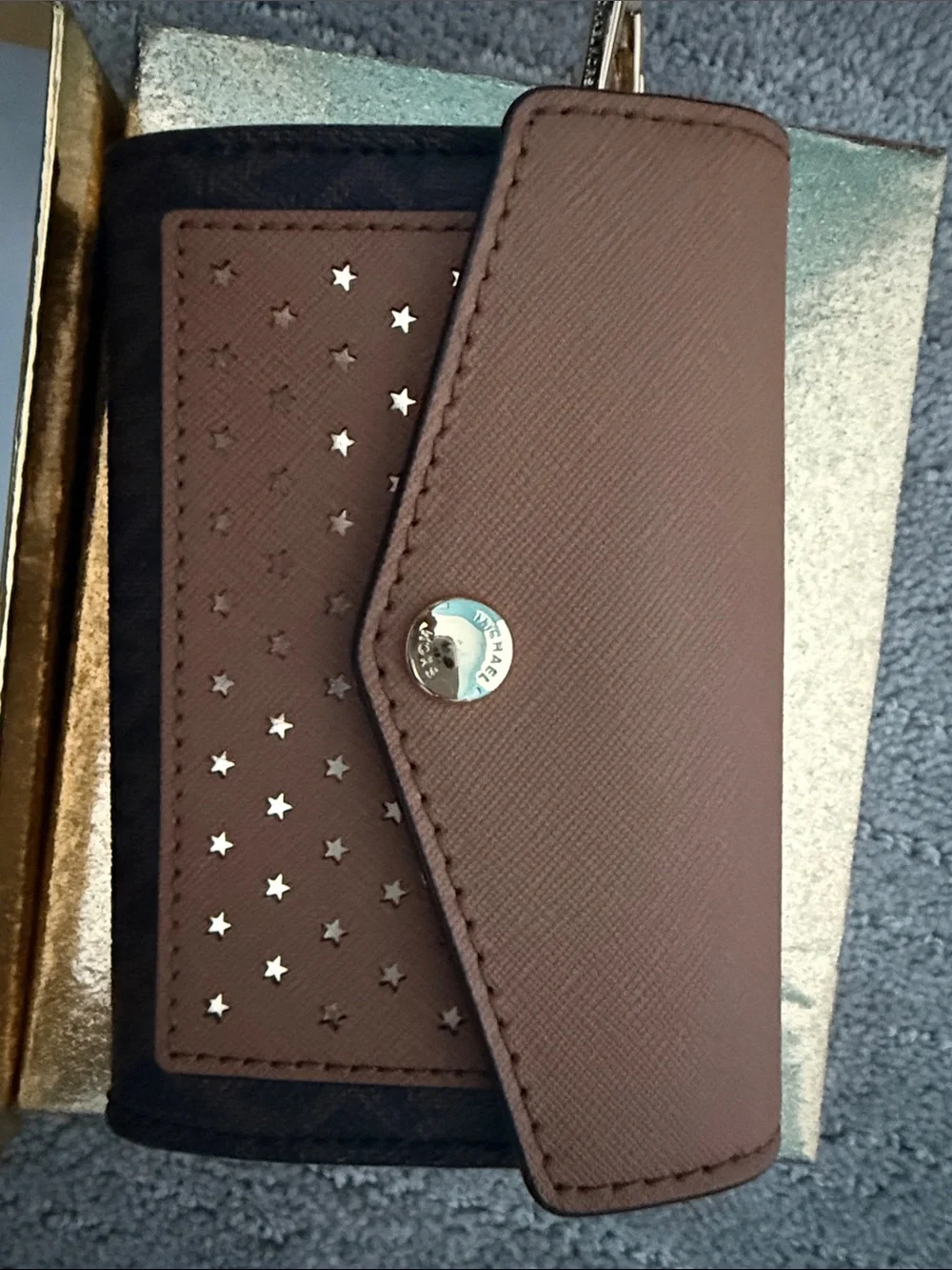 Michael Kors Acorn/Brown Leather MD Card Holder with Gold Accent - Picture 3 of 7